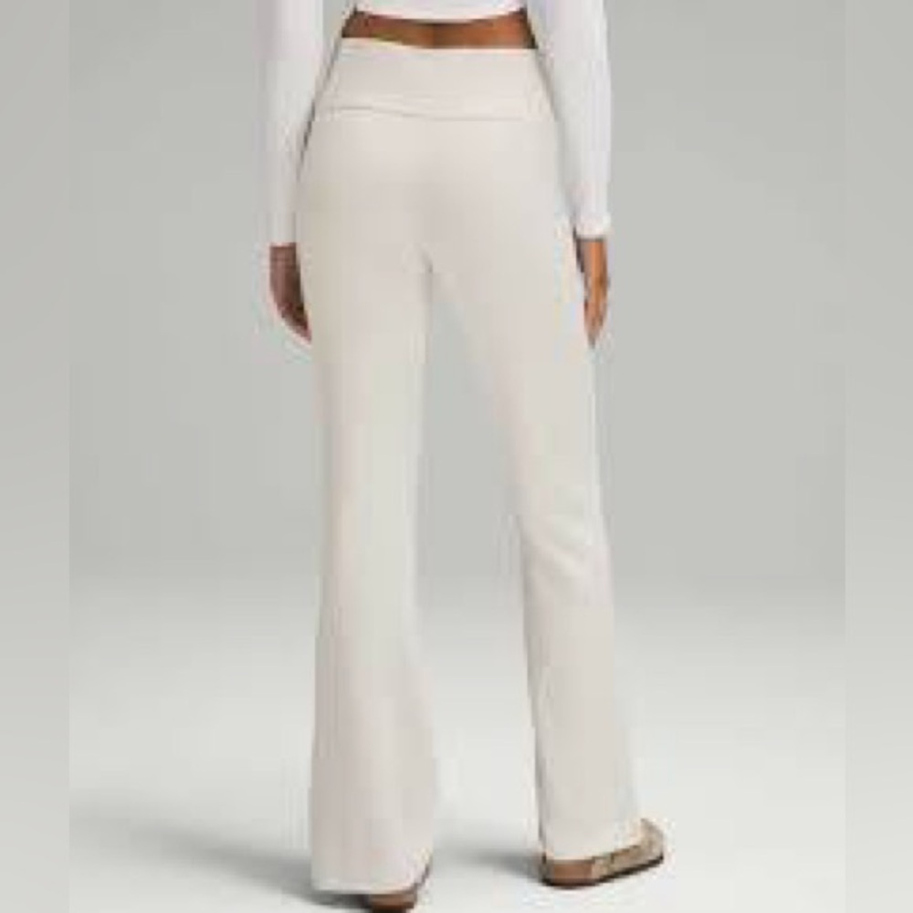 Lululemon ribbed softstreme pant